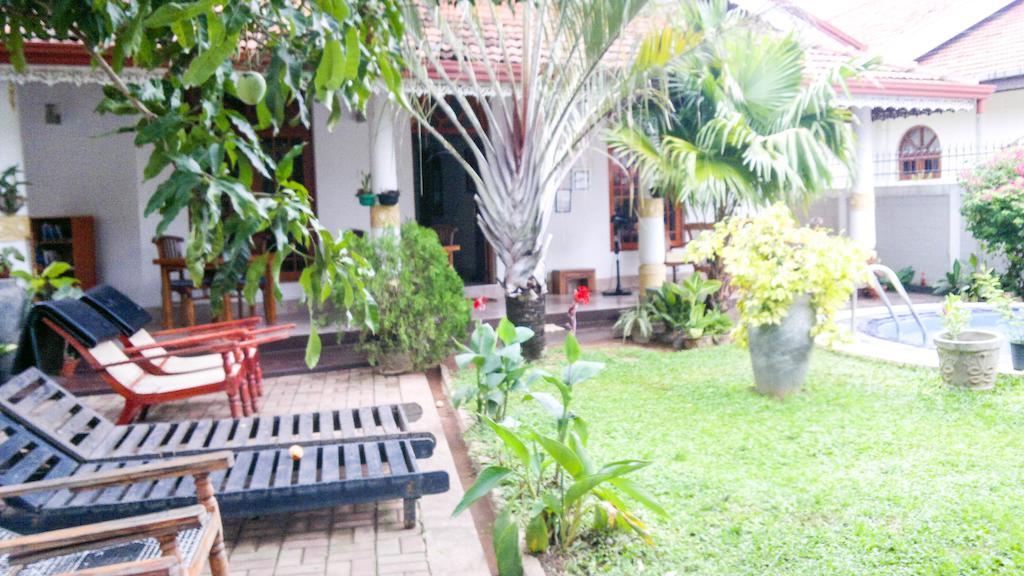 Serendib Guest House Негомбо Экстерьер фото