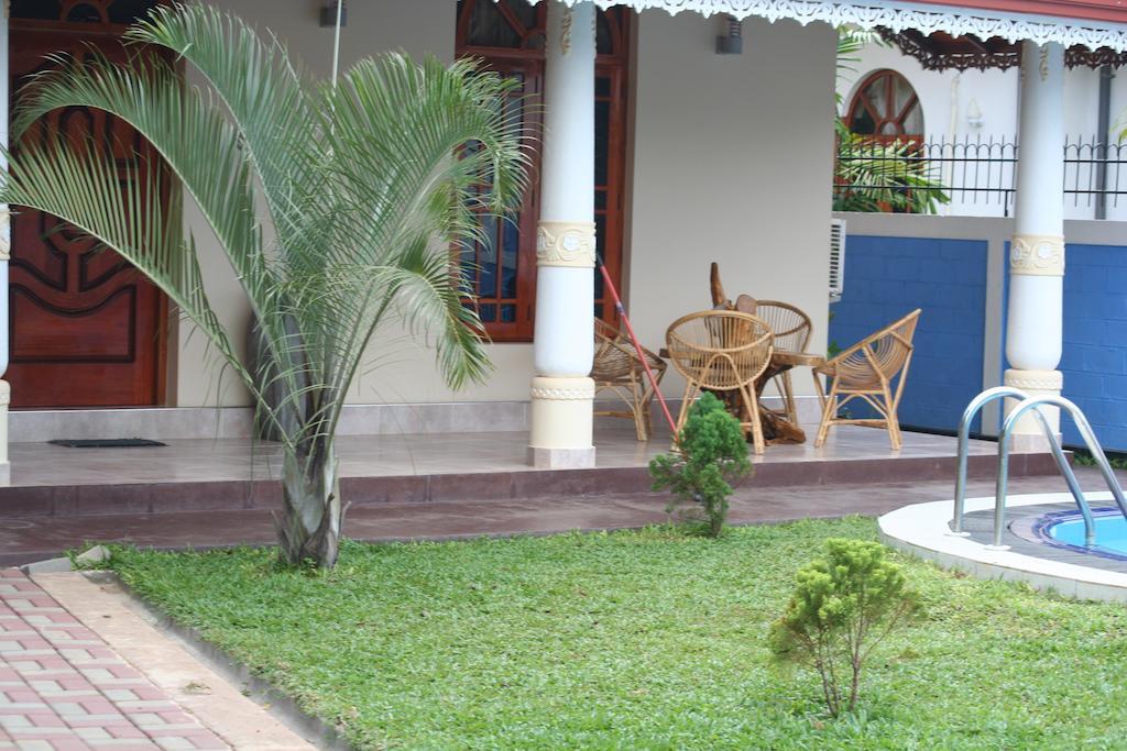 Serendib Guest House Негомбо Экстерьер фото